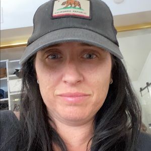 Meet your Posher, Dana